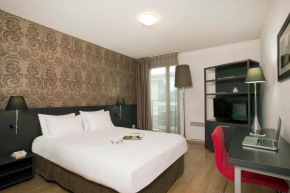 Отель Residhome Metz Lorraine  Мец